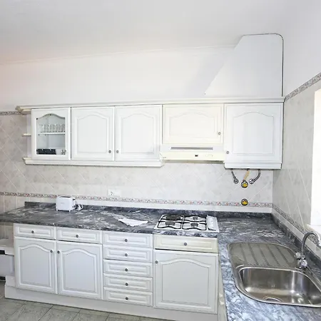 U - Quinta Da Estacao * Lagos